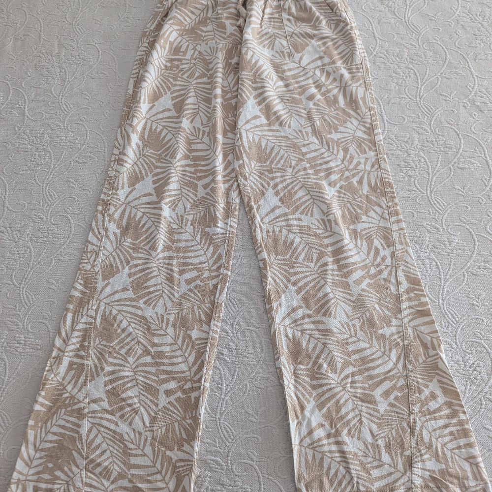 Elegant Beige and White Wide Leg Women's Pants